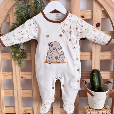 Macacão Trape Zape - Bear no Balanço Off e Ferrugem Macacão Trape Zape - Bear no Balanço Off e Ferrugem